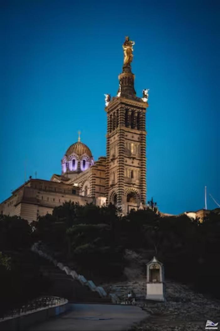Vieux Port Proximite Panier Clim Central Cachet Marseille Bagian luar foto
